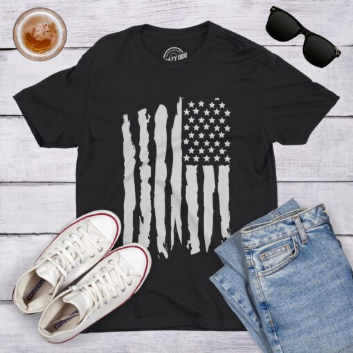 Vertical Grunge Flag Men’s Tshirt