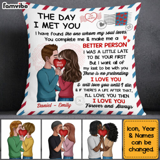 Personalized The Day I Met You Couple Kissing Heart Pillow