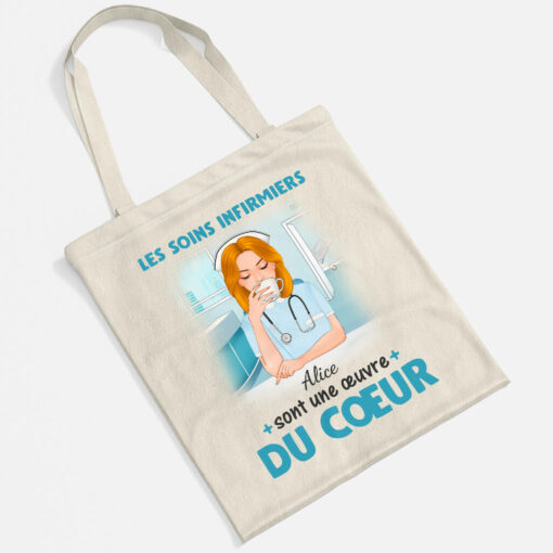 Les Soins Infirmiers Sont Une Euvre Du Coeur – Cadeau Personnalise  Tote Bag pour InfirmiereInfirmier