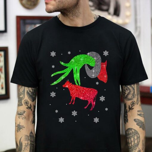 Grinch Christmas holding Cow ornament t-shirt