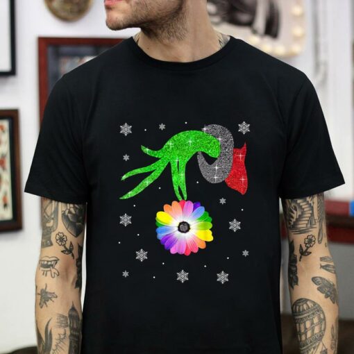 Grinch Christmas holding daisy ornament t-shirt