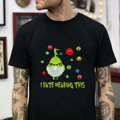 I hate wearing this Grinch mask t-shirt