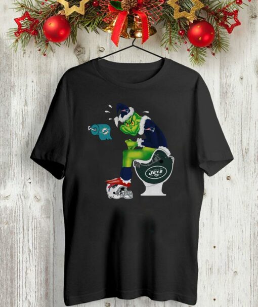 The Grinch toilet New England Patriots shirt