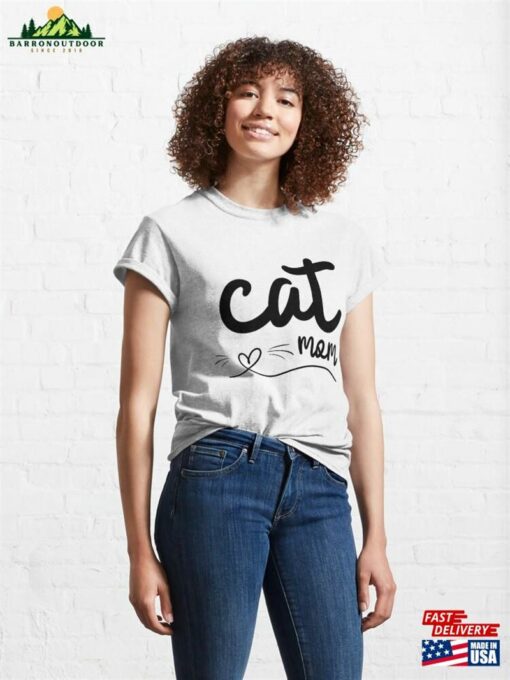 Cat Mom Classic T-Shirt Sweatshirt