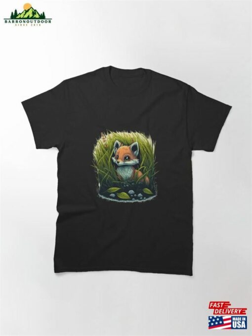 Cute Tiny Fox In Grass Classic T-Shirt Sweatshirt