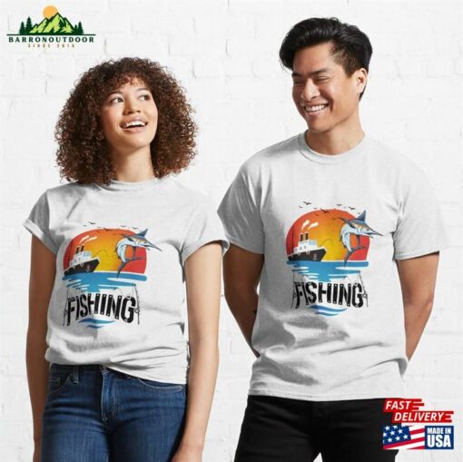 Fishing T-Shirt Sweatshirt Classic