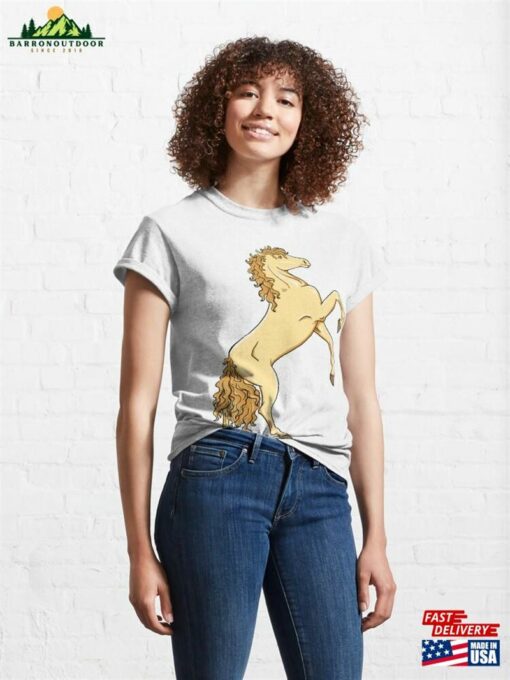 Golden Horse Classic T-Shirt Hoodie