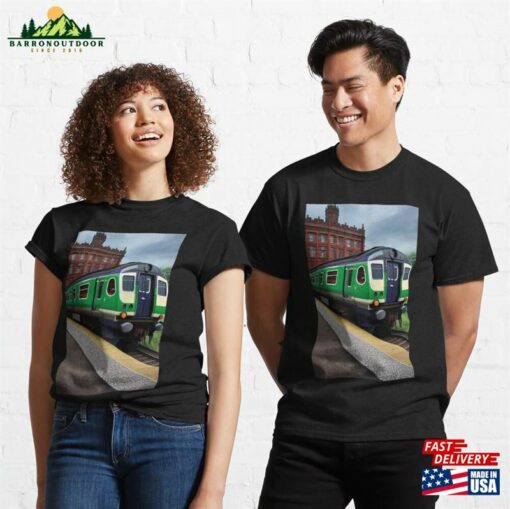 Green Train Classic T-Shirt Sweatshirt Unisex