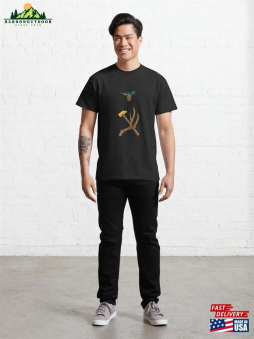 Hammer And Antler Gold With Pine Branch Classic T-Shirt Sweatshirt Hoodie