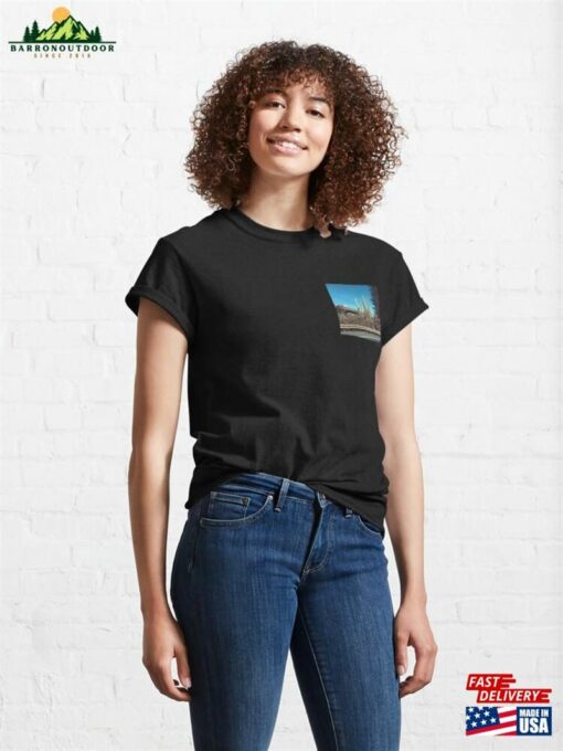 Highway Cacti Classic T-Shirt Unisex