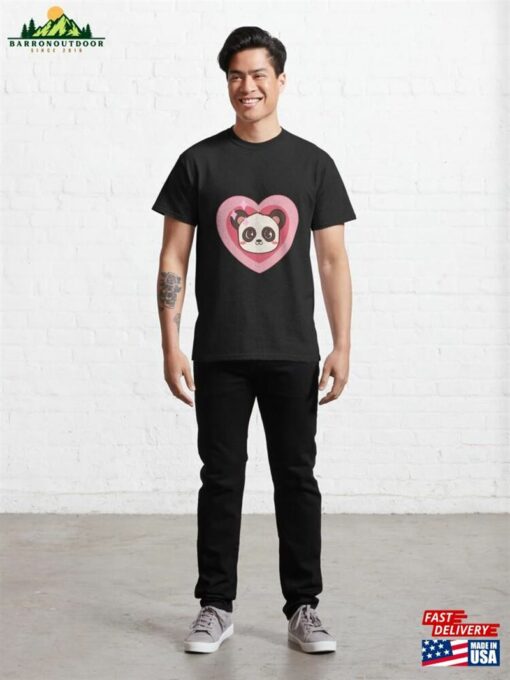 Kawaii Heart Panda Classic T-Shirt Unisex