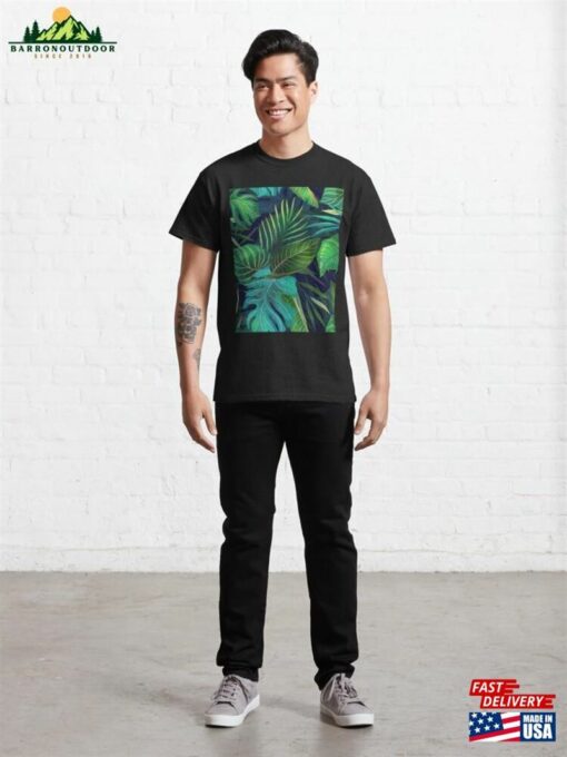 Lush Greens Pattern Beautiful Tropical Landscapes (Nature’s Beauty At It’s Best) Classic T-Shirt