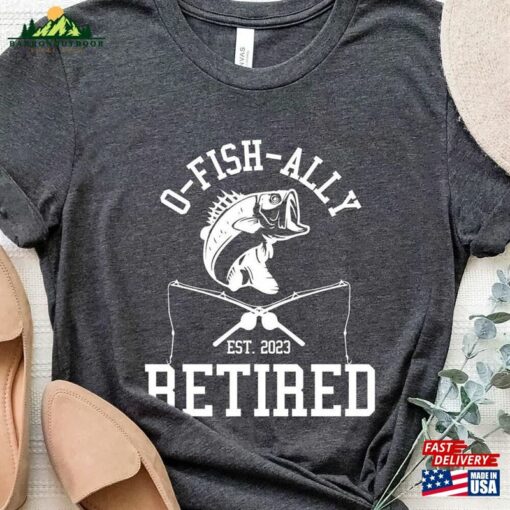 Ofishally Retired Shirt Retirement Unisex T-Shirt