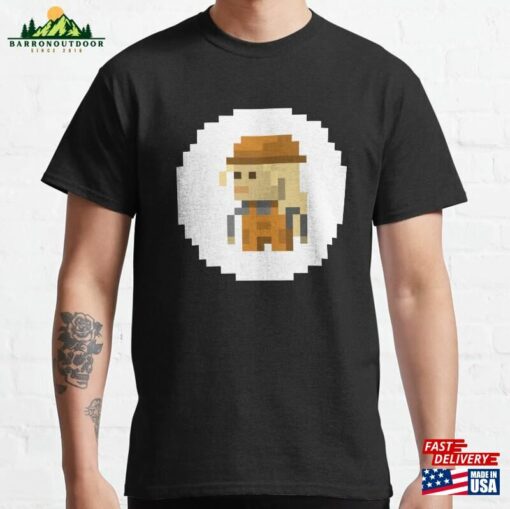 Pixel Art Lady Builder Construction Worker Artwork Classic T-Shirt Hoodie