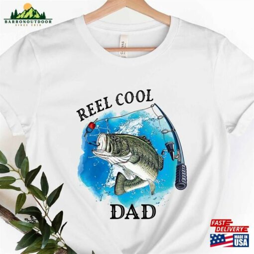 Reel Cool Dad Fishing T-Shirt Funny Father Shirt Gift For Papa Daddy Grandpa Sweatshirt Classic