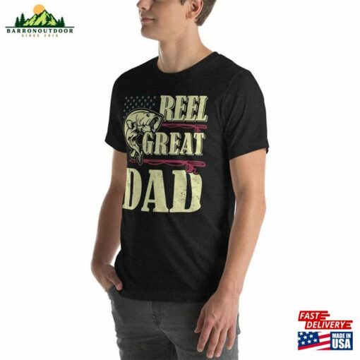 Reel Great Dad Fishing Father’s Day Gift T Unisex Sweatshirt