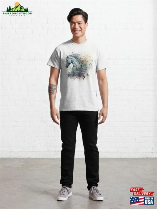 Stunning Illustration Of A Majestic Wild Horse Classic T-Shirt Unisex Sweatshirt