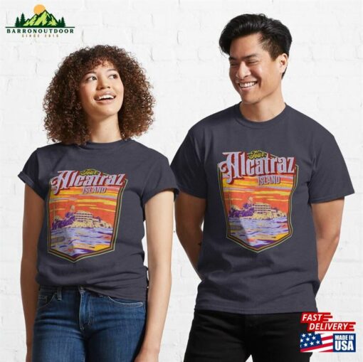 Tour Alcatraz Island Est 1934 Logo Emblem Classic T-Shirt Unisex