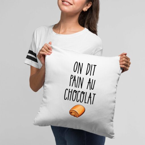 Coussin On dit pain au chocolat