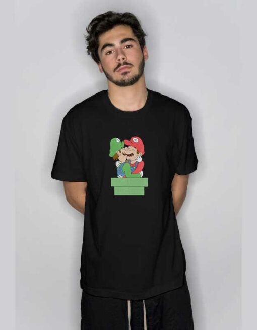 Mario And Luigi Kissing T Shirt